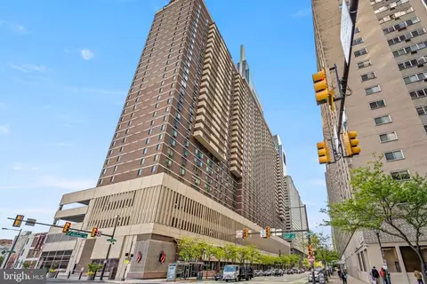 1901 John F Kennedy Blvd #913, Philadelphia, PA 19103