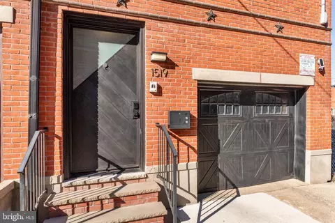 1519 Wallace St, Philadelphia, PA 19130