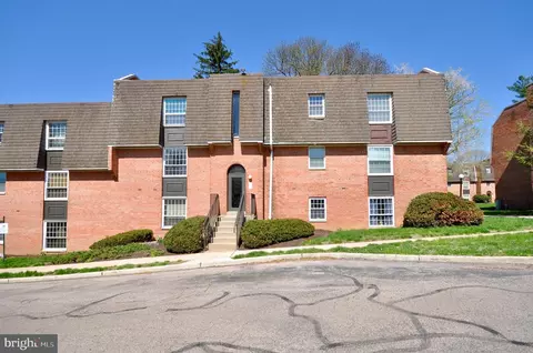 4000 Gypsy Ln #401D, Philadelphia, PA 19129