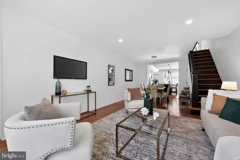 1732 S 8th St, Philadelphia, PA 19148