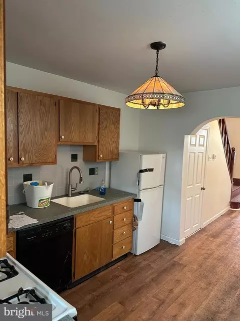 2982 Salmon St, Philadelphia, PA 19134