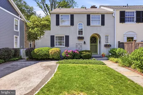 233 Evergreen Ave, Philadelphia, PA 19118