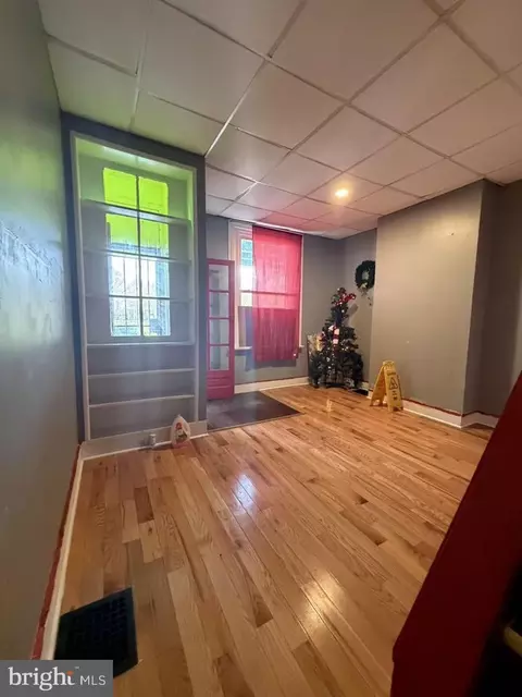 3464 Kensington Ave, Philadelphia, PA 19134