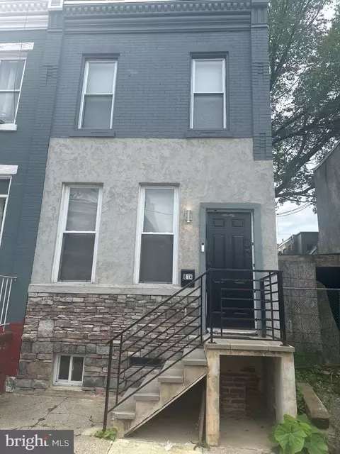 814 W Birch St, Philadelphia, PA 19133