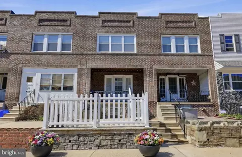 2836 Gillingham St, Philadelphia, PA 19137