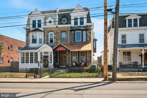 561 Leverington Ave, Philadelphia, PA 19128