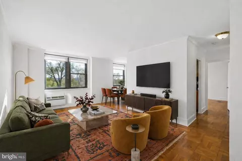 2601 Pennsylvania Ave #345, Philadelphia, PA 19130