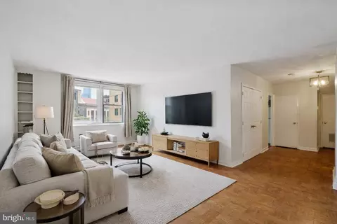 2601 Pennsylvania Ave #431, Philadelphia, PA 19130
