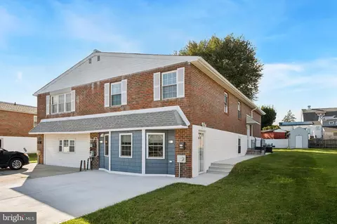 15014 Theresa Dr, Philadelphia, PA 19116