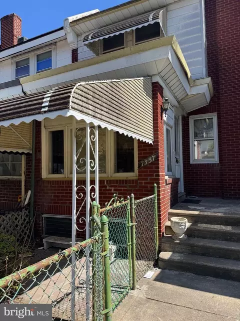 7337 E Walnut Ln, Philadelphia, PA 19138