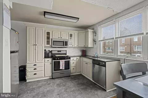 6334 Edmund St, Philadelphia, PA 19135