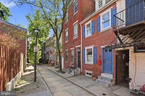 308 S Iseminger St, Philadelphia, PA 19107