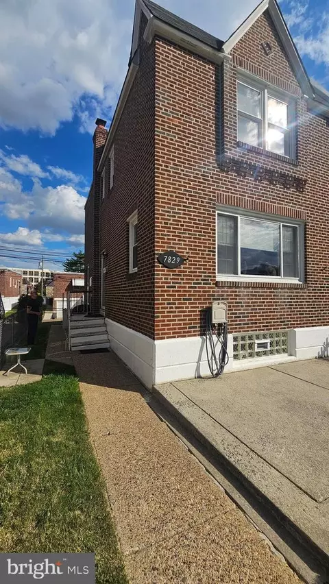 7829 Horrocks St, Philadelphia, PA 19152