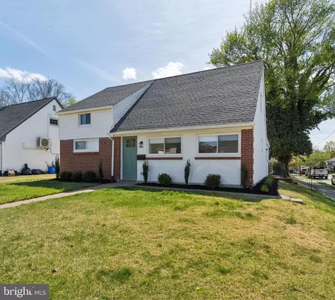 6966 Fowler St, Philadelphia, PA 19128