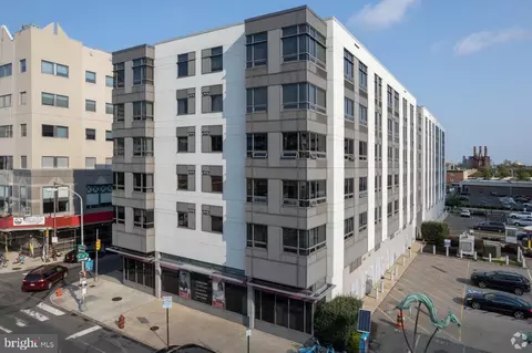 815 Arch St #208, Philadelphia, PA 19107