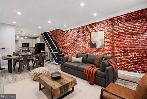 2238 Oakford St, Philadelphia, PA 19146
