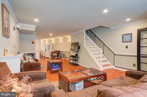 165 Poplar St, Philadelphia, PA 19123