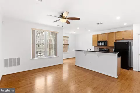 3147 W Thompson St, Philadelphia, PA 19121