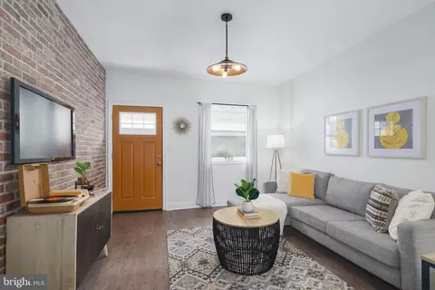 1443 E Oxford St, Philadelphia, PA 19125