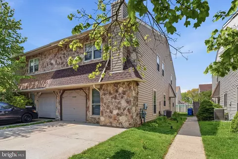 10222 Dedaker St, Philadelphia, PA 19116