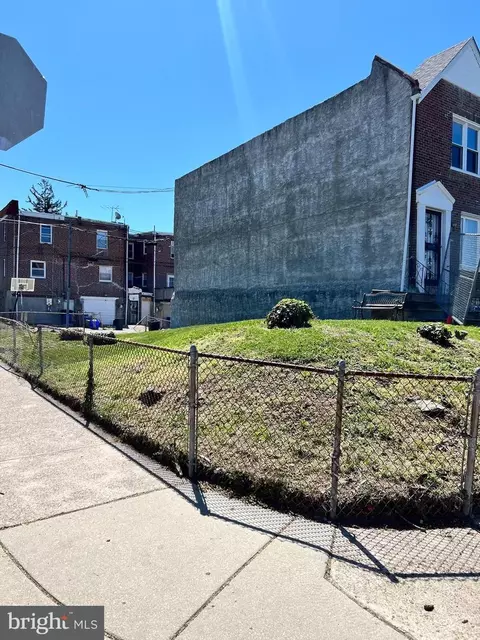 1762 Mohican St, Philadelphia, PA 19138