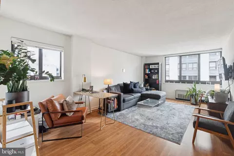 1420 Locust St #25E, Philadelphia, PA 19102