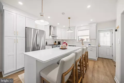 2061 Saint Albans St, Philadelphia, PA 19146