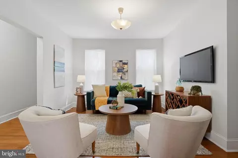 752 S Harshaw St, Philadelphia, PA 19146