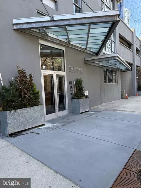 2200 Arch St #912, Philadelphia, PA 19103