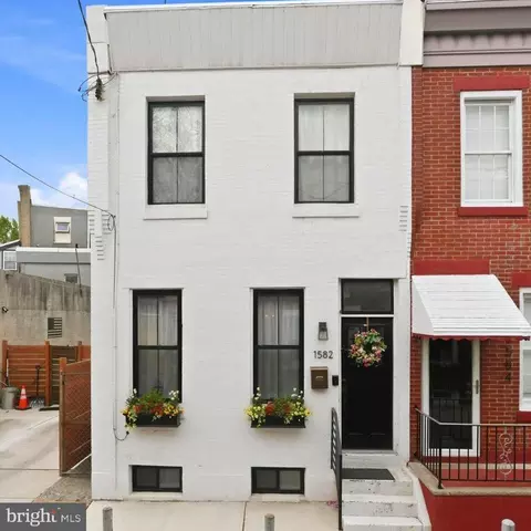 1582 E Hewson St, Philadelphia, PA 19125