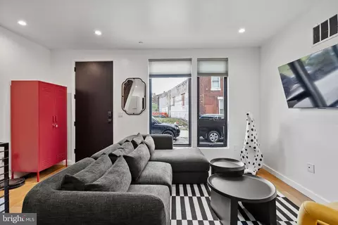 1232 Leopard St, Philadelphia, PA 19125
