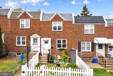374 Fairway Ter, Philadelphia, PA 19128