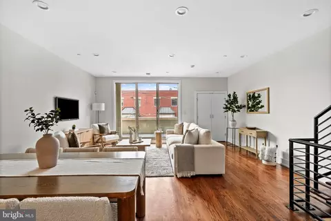 1135 Crease St #2, Philadelphia, PA 19125