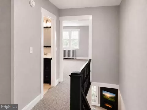 Entry Way - 427 E Sharpnack St, Philadelphia, PA 19119 photo 6 of 7