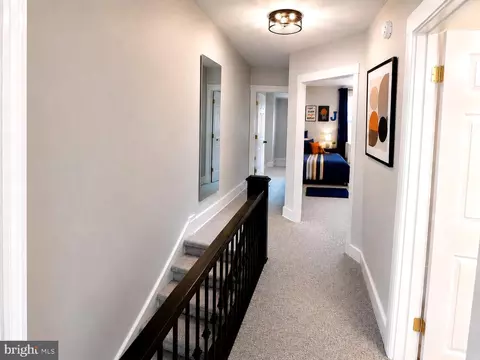 Entry Way - 427 E Sharpnack St, Philadelphia, PA 19119 photo 5 of 7