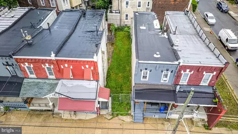 1007 N 43rd St, Philadelphia, PA 19104