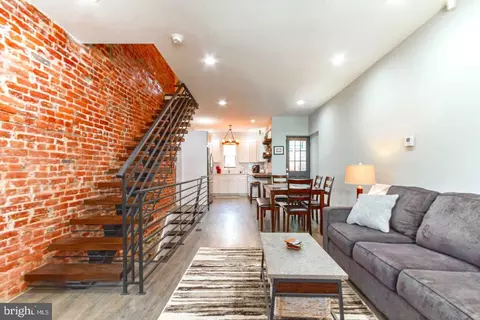 1348 S Dover St, Philadelphia, PA 19146