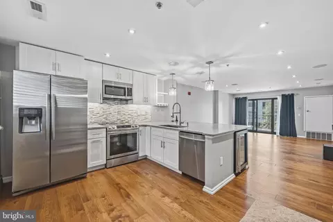 2 Leverington Ave #21, Philadelphia, PA 19127