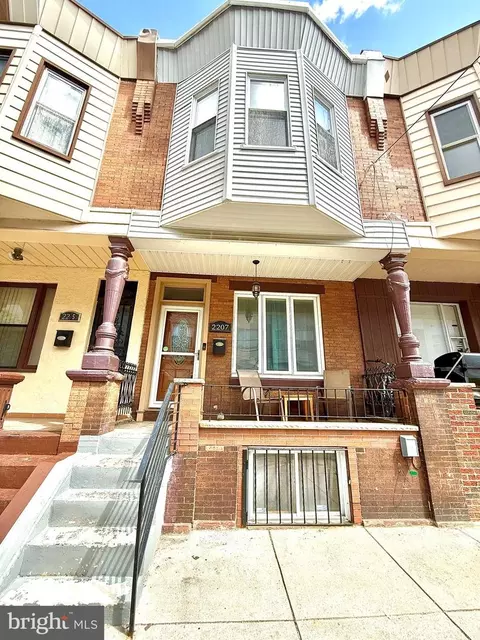 2207 S Hemberger St, Philadelphia, PA 19145
