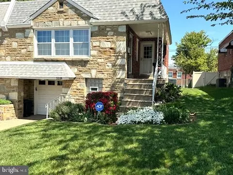 2219 00 Napfle Ave, Philadelphia, PA 19152
