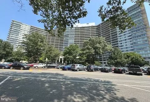 2401 Pennsylvania Ave #18B26, Philadelphia, PA 19130