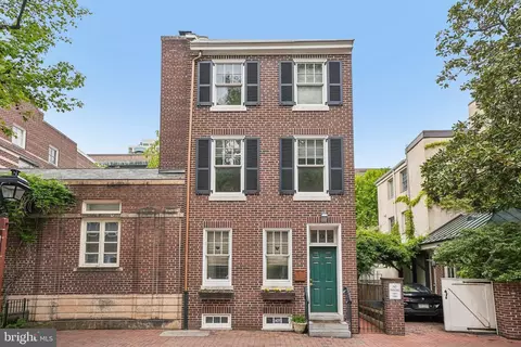605 Pine St, Philadelphia, PA 19106