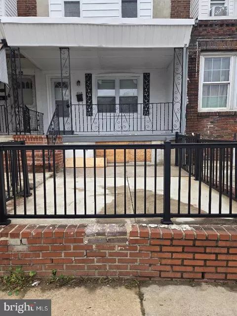 2635 S 70th St, Philadelphia, PA 19142