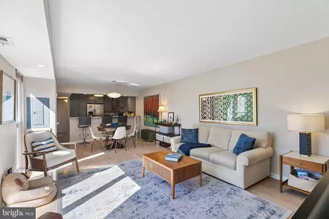 130 Spruce St #23B, Philadelphia, PA 19106