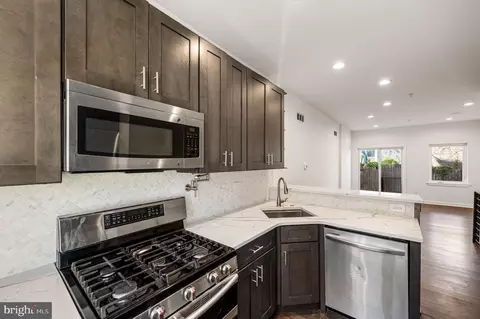 2045 Watkins St, Philadelphia, PA 19145