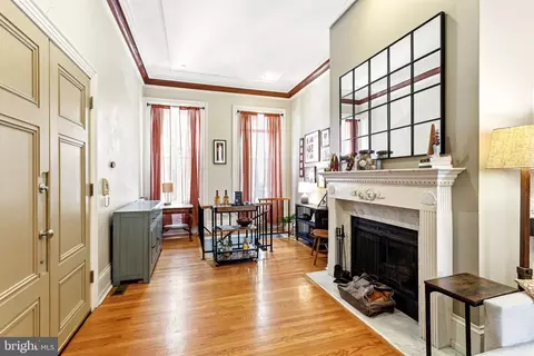 1712 Wallace St #101, Philadelphia, PA 19130