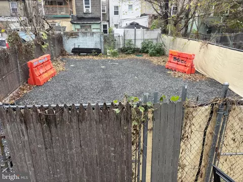 1750 N Bodine St, Philadelphia, PA 19122