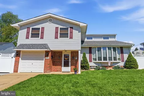 8876 Rising Sun Ave, Philadelphia, PA 19115