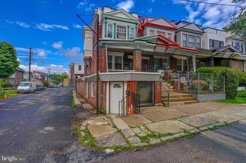 5036 N 16th St, Philadelphia, PA 19141