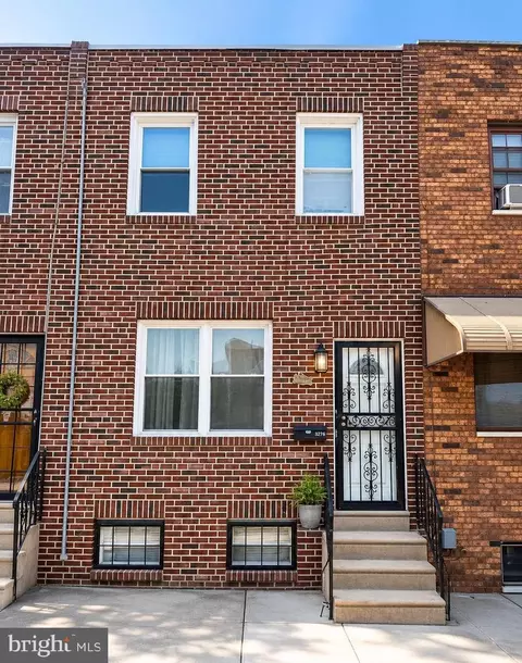 3276 Webb St, Philadelphia, PA 19134